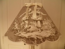 Abat Jour Festonné Toile De Jouy Taupe
