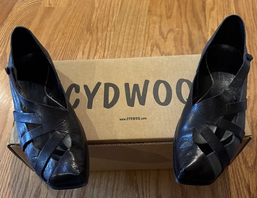 Cydwoq mobile sandals - cydwoq,
