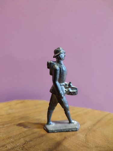 Jouet ancien petit soldat - ancien,
