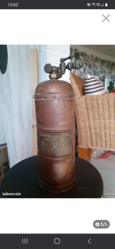 Ancien pulvérisateur cuivre - ancien,