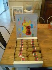 lot de 12 pelotes de laine avec sa boite le chat botte annee 60/70 perle fine