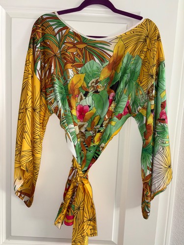 Aum couture 100 - 100%, tropical