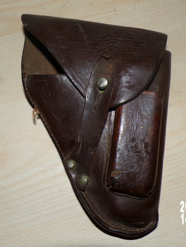 Ancien petit étui pistolet - ,