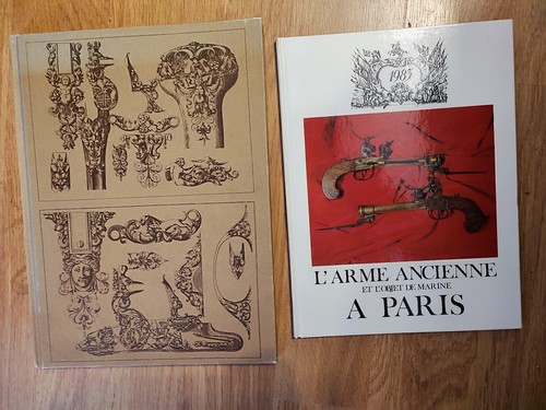 Lot livres sur les armes - lot,