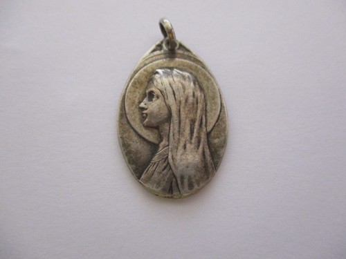 Ancienne médaille religieuse - ancienne,