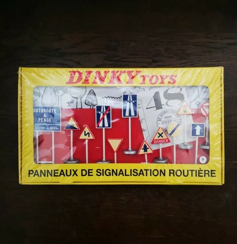 Dinky toys panneaux - toys,