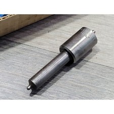 Fiat Camion 682 690 - 1 injecteur idem BOSCH DLL160S18F / 0433271143