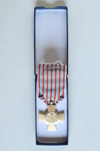Médaille croix combattant - du,
