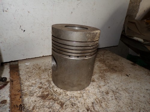 Piston 124mm moteur fixe - piston,