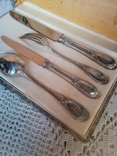 Argent coffret de 4 couvert poinçon minerve 205g