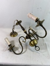 Ancien lustre à trois branche