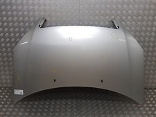 Capot moteur - Toyota Avensis