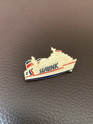 Pin bateau paquebot - pin’s,