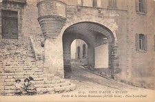 CPA 83 HYERES / PORCHE DE LA MAISON RENAISSANCE / PLACE SAINT PAUL