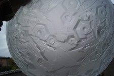 Vasque suspension pour lustre,  lampe verre pressé moulé signé Muller Frères