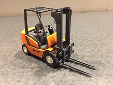 RARE modèle réduit chariot