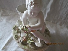 GROUPE PUTTI SOLIFLORES BISCUIT CAPO DI MONTE PORCELAIN GROUP PUTTI VASE 