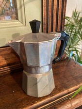 Véritable petite cafetière