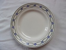 Assiette ancienne en faïence St Amand les eaux