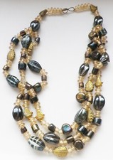 collier ancien perle de verre