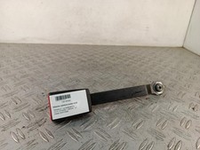Attache ceinture avant droit
