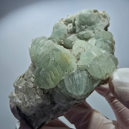Sphère préhnite cube de - de, préhnite,