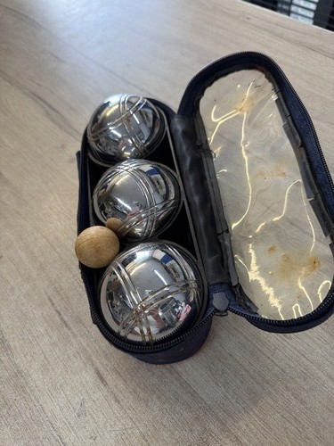 Triplette pétanque avec - de,