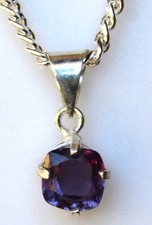 Alexandrite Pourpre de 6,00 ct - Certificat AGI -Pendentif Argent 925 + Chaîne