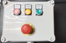 Coffret Arrêt D'urgence Avec Bouton Marche/Arrêt/Auto surveillance