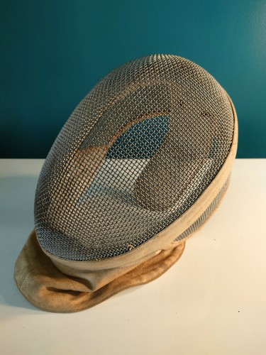 Ancien casque escrime cuir - ancien,