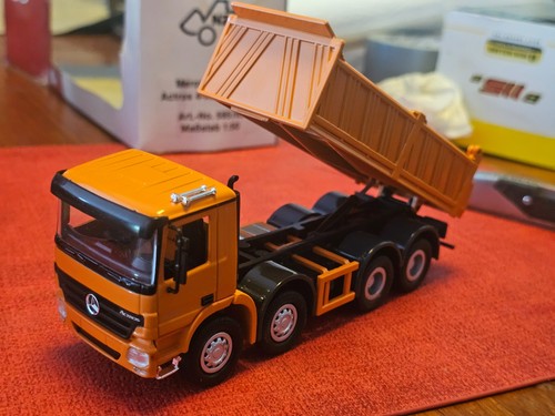 Camion chantier actros orange - camion,