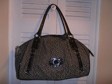 GUESS LOGO PURSE BLACKS 100%