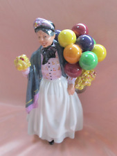 Royal Doulton Biddy Penny Farthing porcelaine Figurine H.N. 1843 Made in England