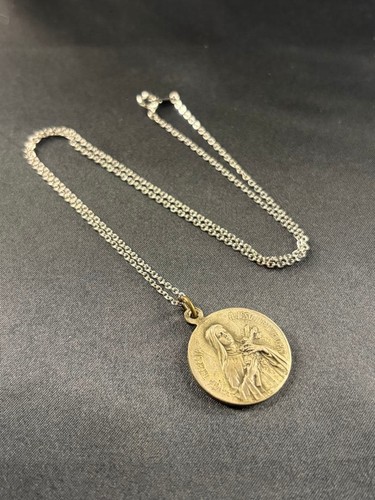 Collier médaille saint - collier,