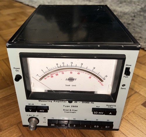 Bruel kjaer measuring - &,