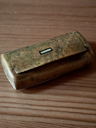 Tabatière ancienne bois - en,