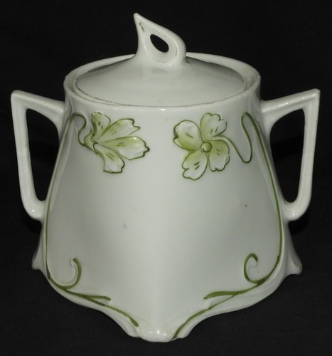 Joli sucrier porcelaine - en,