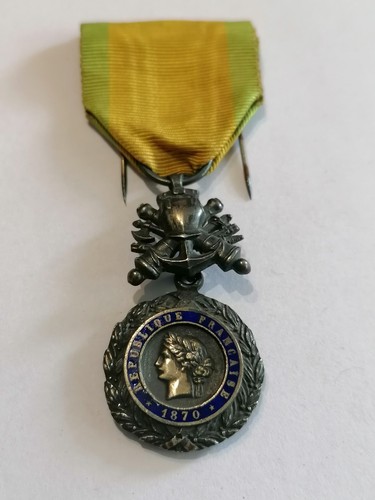 Médaille militaire valeur - médaille,
