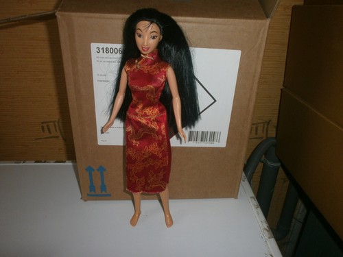 Poupée barbie disney - barbie, mulan