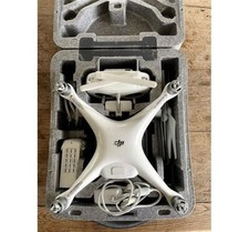 Drone DJI Phantom 4 complet  Et Accessoires FONCTIONNE TRES BIEN