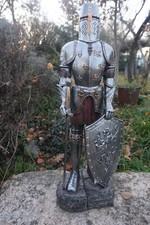 65274   FIGURINE ARMURE   MEDIEVAL MOYEN AGE  60 cm CHEVALIER CROISES  RESINE