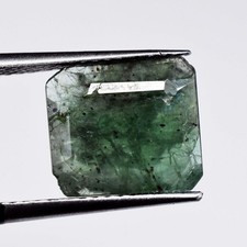 Pierre précieuse naturelle traitée émeraude verte zambienne verte naturelle...