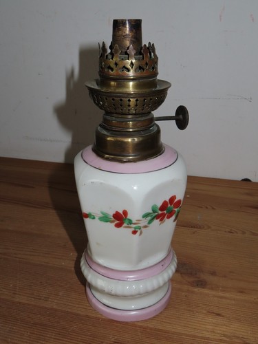 Lampe pétrole en - à,