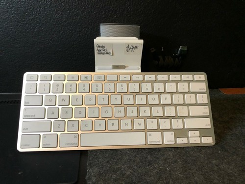 Apple a1359 mc533ll - apple, keyboard