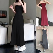 Robe chaude à bretelles tendance pour femme coupe slim mode avec look épaules