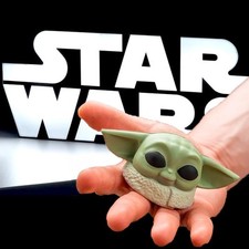 Pack "Force Tranquille" : Lampe Logo Star Wars et Balle Anti-Stress Grogu Offert