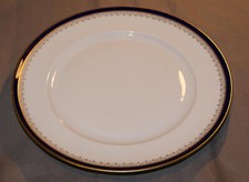 Assiette plate porcelaine Dom Joao IV Porcel Portugal filet or et bleu de sèvre