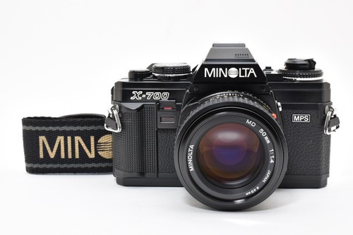 Minolta new 700 35mm - x-700, slr