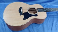 Taylor mini acoustic - mini,
