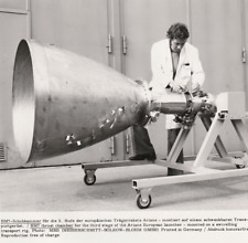 MESSERSCHMITT REACTEUR HM7 FUSEE ARIANE 4 AVION AVIATION AERONAUTIQUE 24 x 19 cm